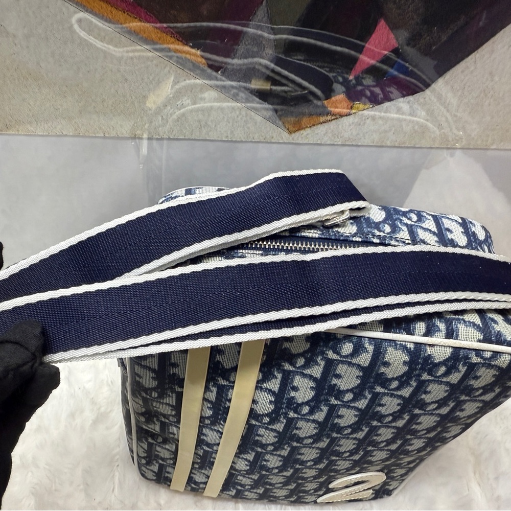 DIOR-BO D 0094 Navy Trotter Crossbody Bag Navy Strap - Picture 3 of 16